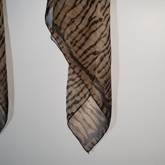 Scarf/Wrap - Picture 2 of 3